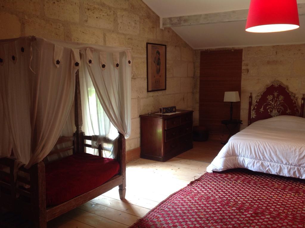 Chateau De Bel Arveyres Room photo